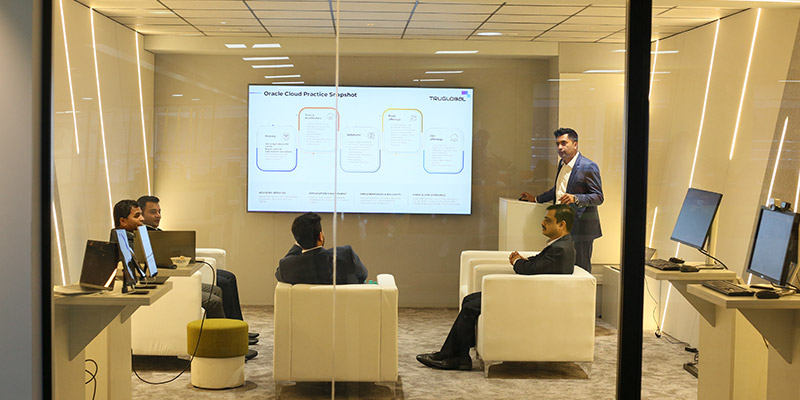 Press Release Experience center
